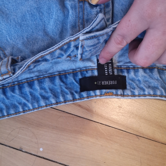 Size 18 denim shorts - Picture 3 of 3